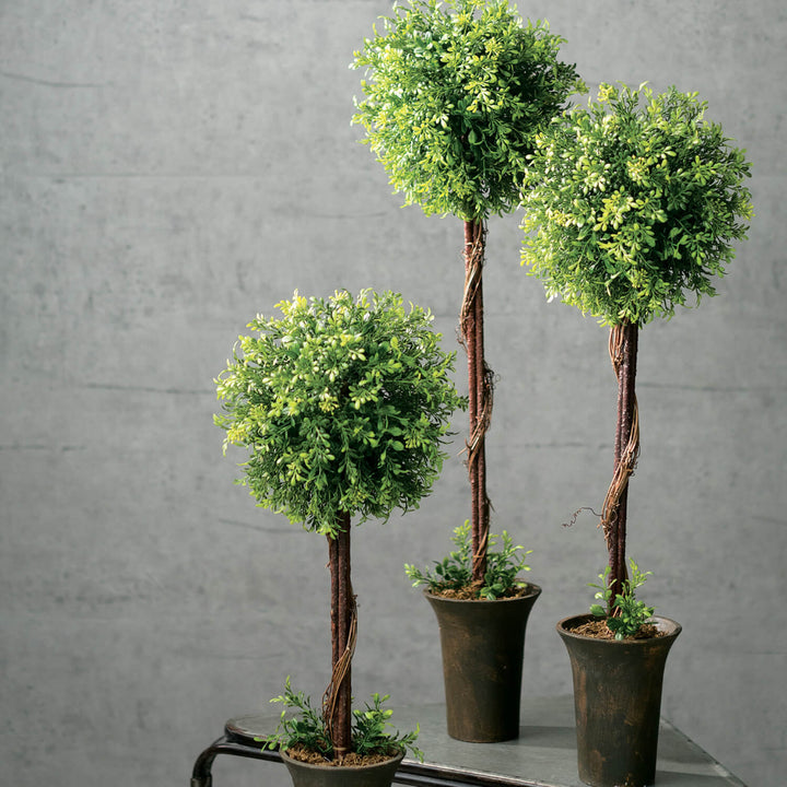 Tealeaf Berry Topiary Tree Artificial