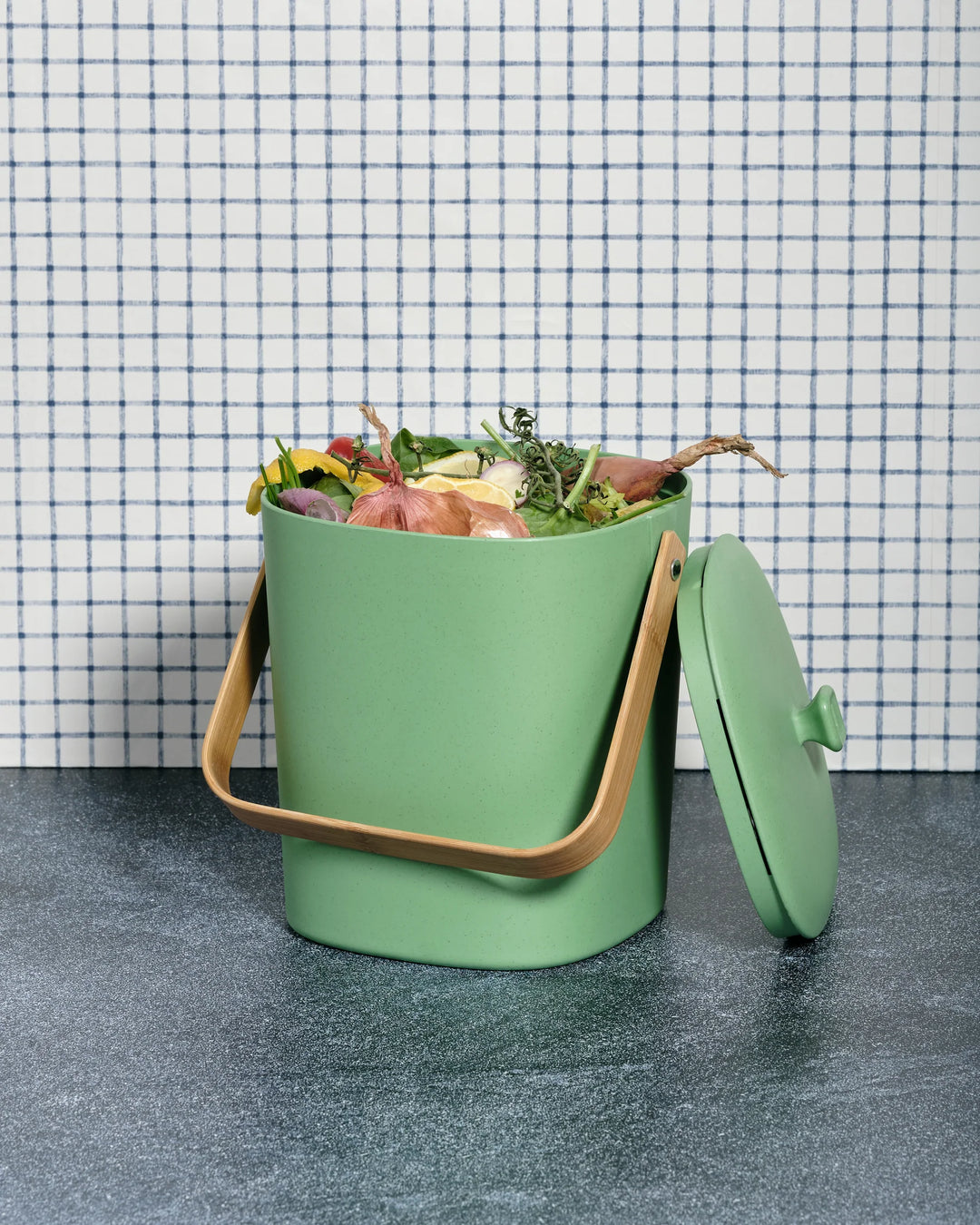 Astrik Kitchen Compost Bin, 7" x 8.75"