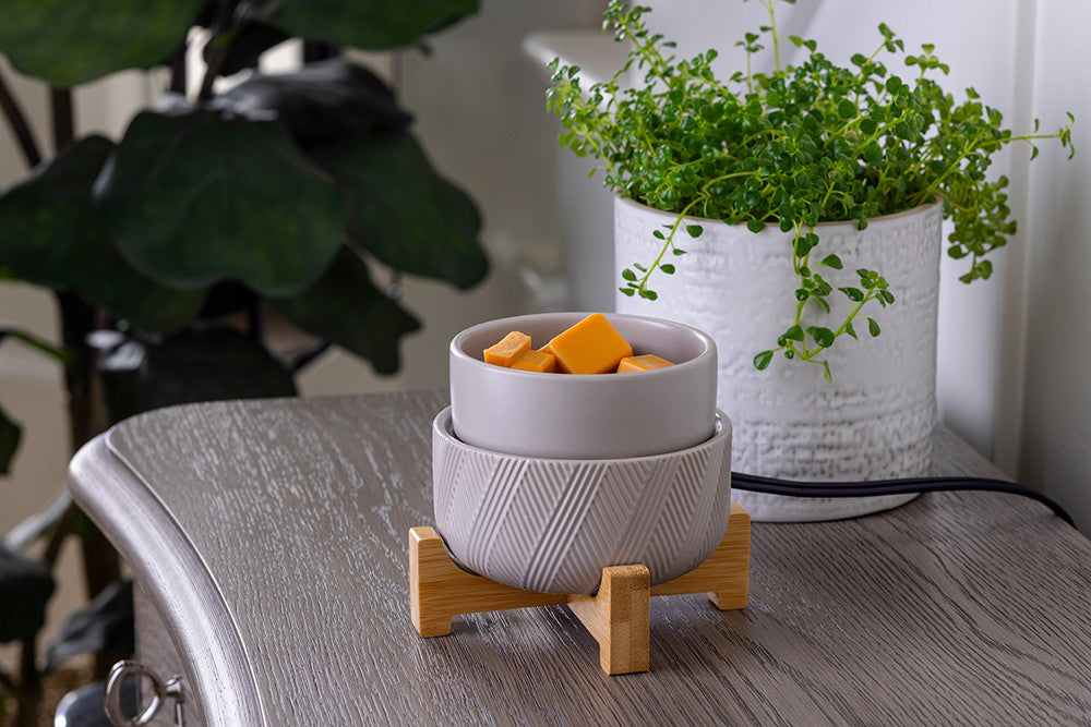 Wooden Pedestal 2-In-1 Classic Fragrance Warmer