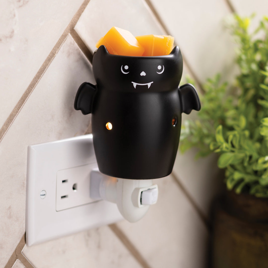 Black Bat Plug-In Wax Melt Warmer – Halloween Fragrance Warmer