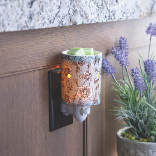 Floral Pluggable Fragrance Warmer