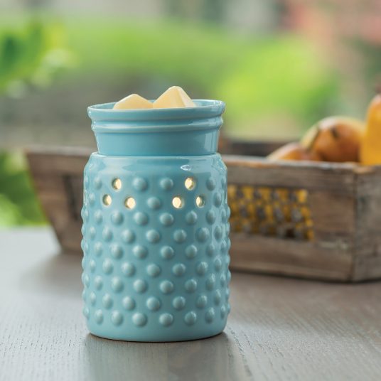 Southern Hobnail Midsize Illuminated Fragrance Warmer